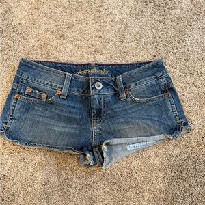 American Eagle Outfitters Women's Classic Blue Jean Shorts